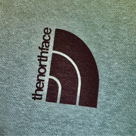 The North Face Girls Cropped Hoodie Green Small 7/8 Sweatshirt - Picture 4 of 5